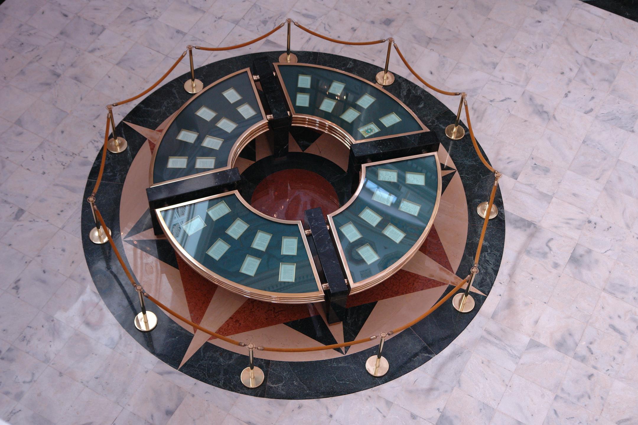 Capitolio de Puerto Rico - San Juan (Puerta de Tierra) - 2011 00046